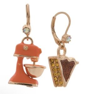 Betsey Johnson Pumpkin Pie Mixer Mismatch Earrings